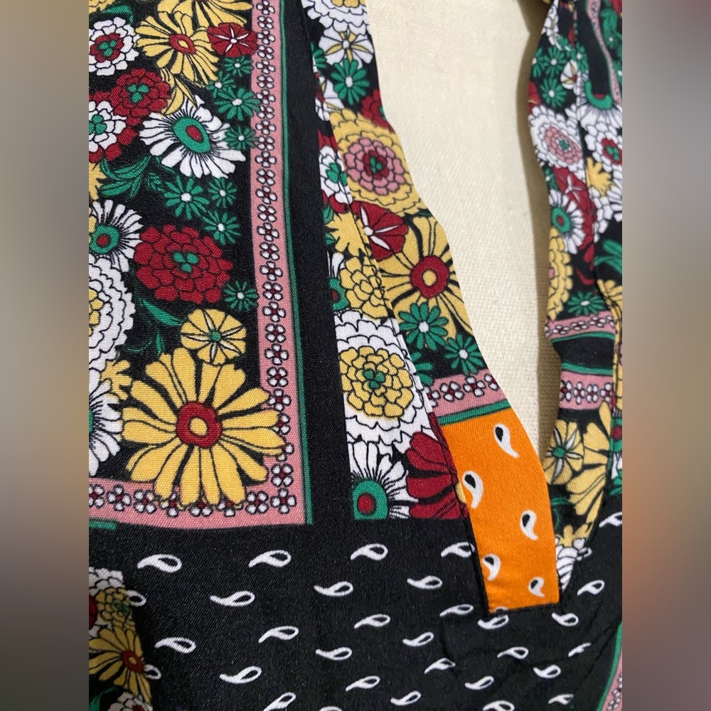 Colorful blouse - Picture 2 of 2